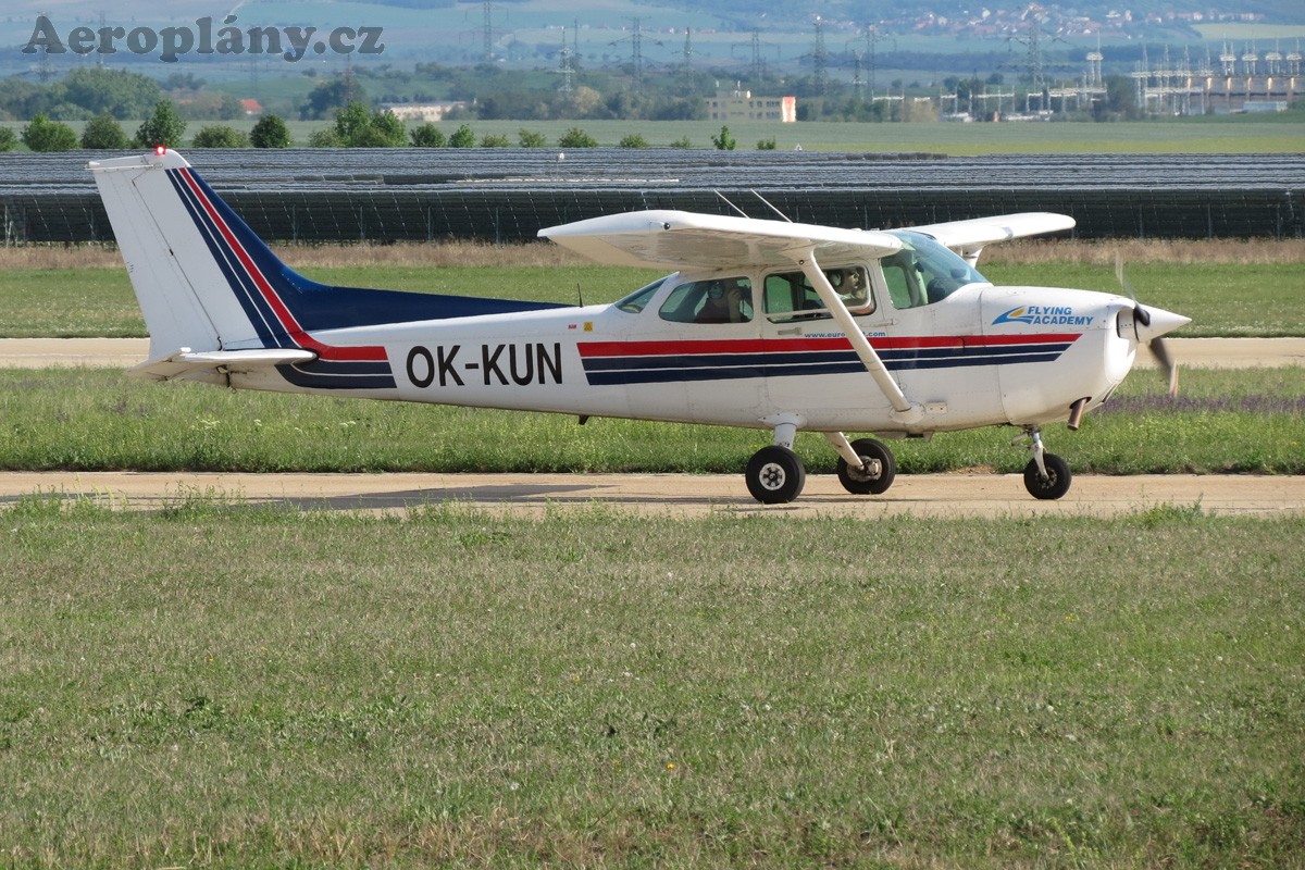 Cessna 172P - OK-KUN