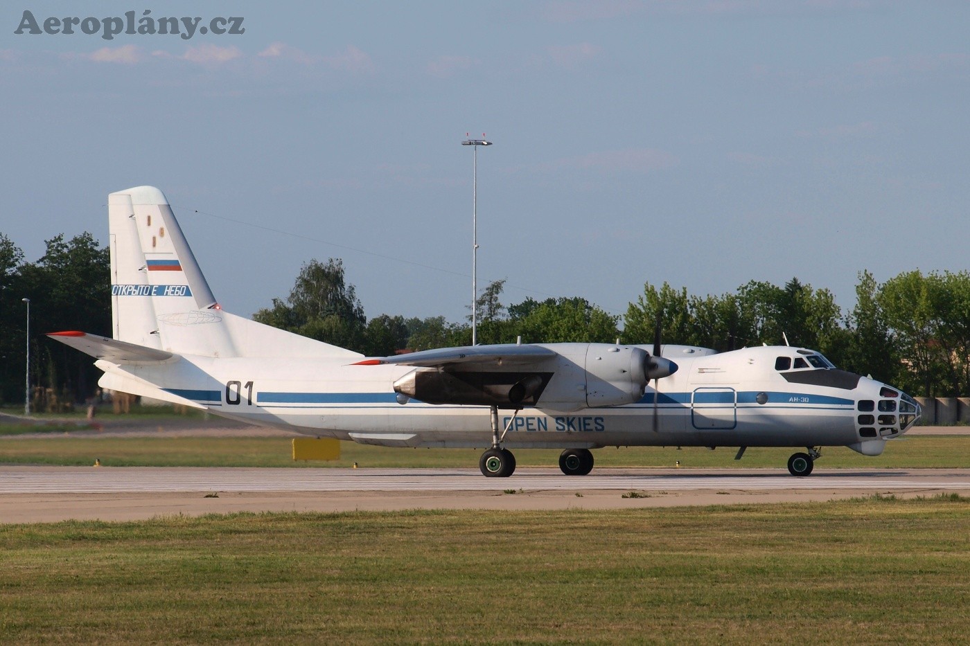 Antonov An-30B - 01