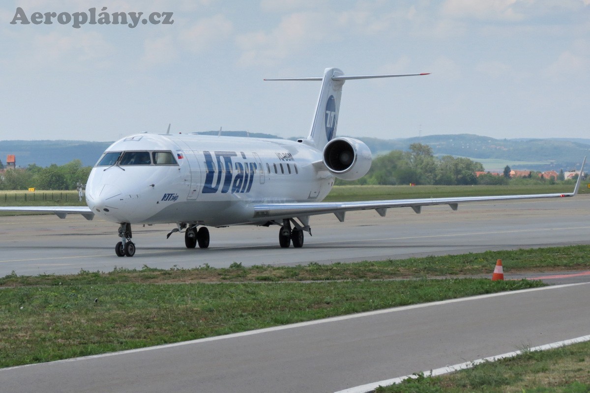 Canadair CL-600-2B19 Regional Jet CRJ-200LR - VQ-BGM