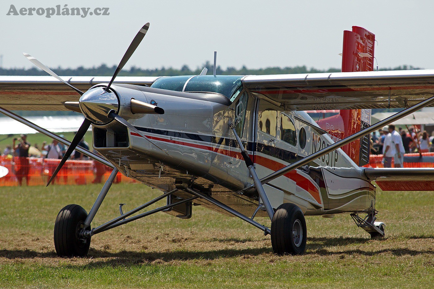 Pilatus PC-6/B2-H4 - N205TP