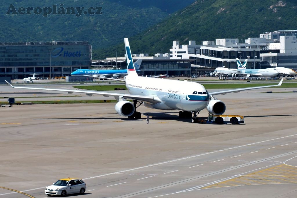 Airbus 330-343X - B-HLN