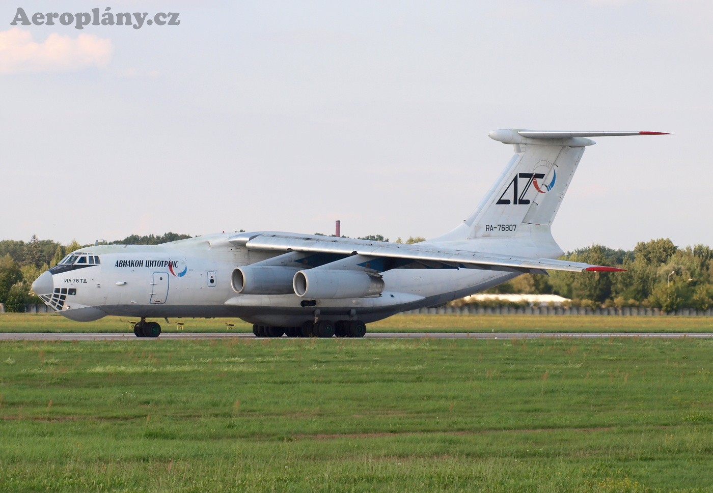 Iljušin Il-76TD  - RA-76807