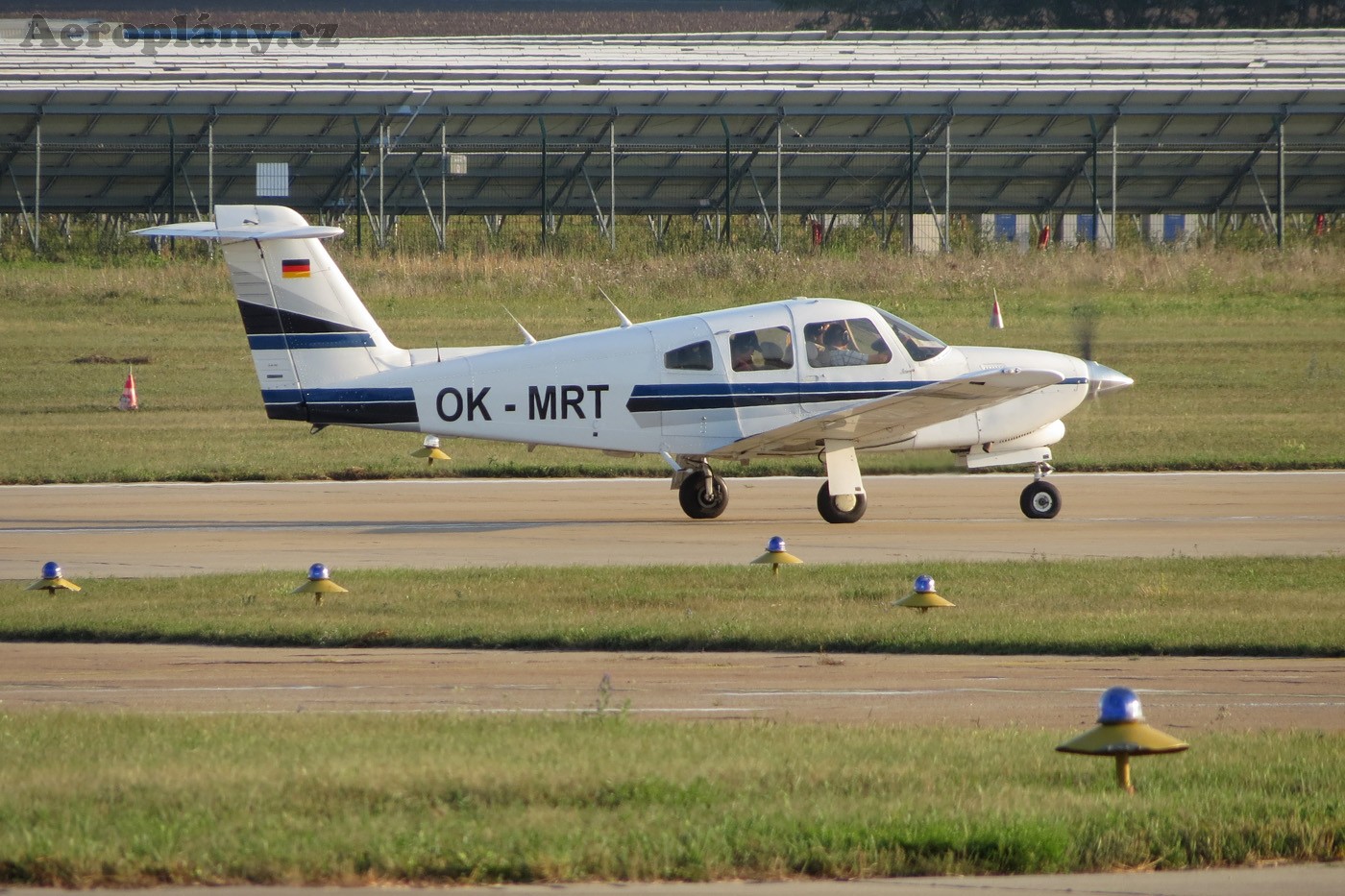 Piper PA-28 R-200 - OK-MRT