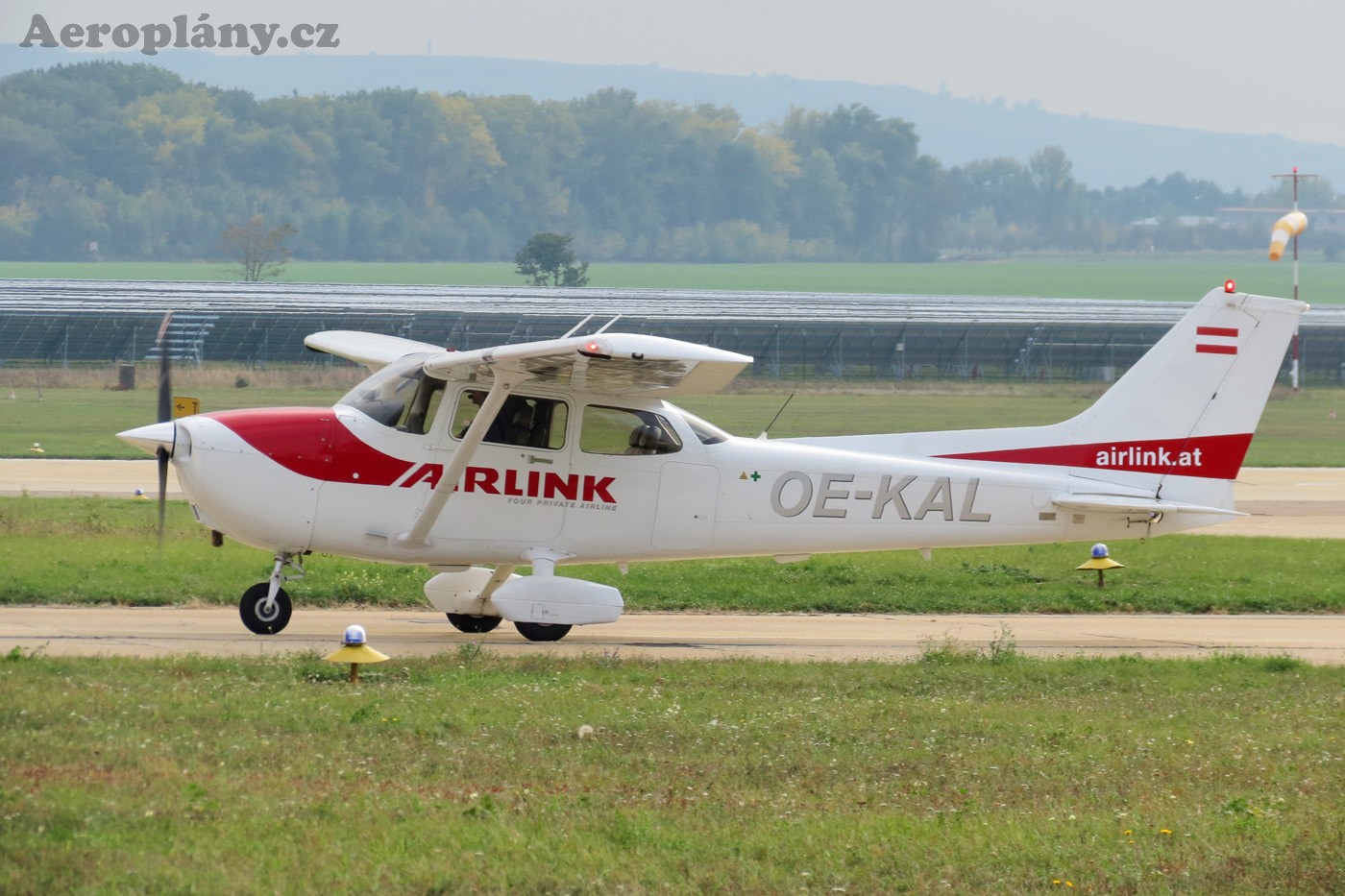 Cessna 172S Skyhawk SP - OE-KAL