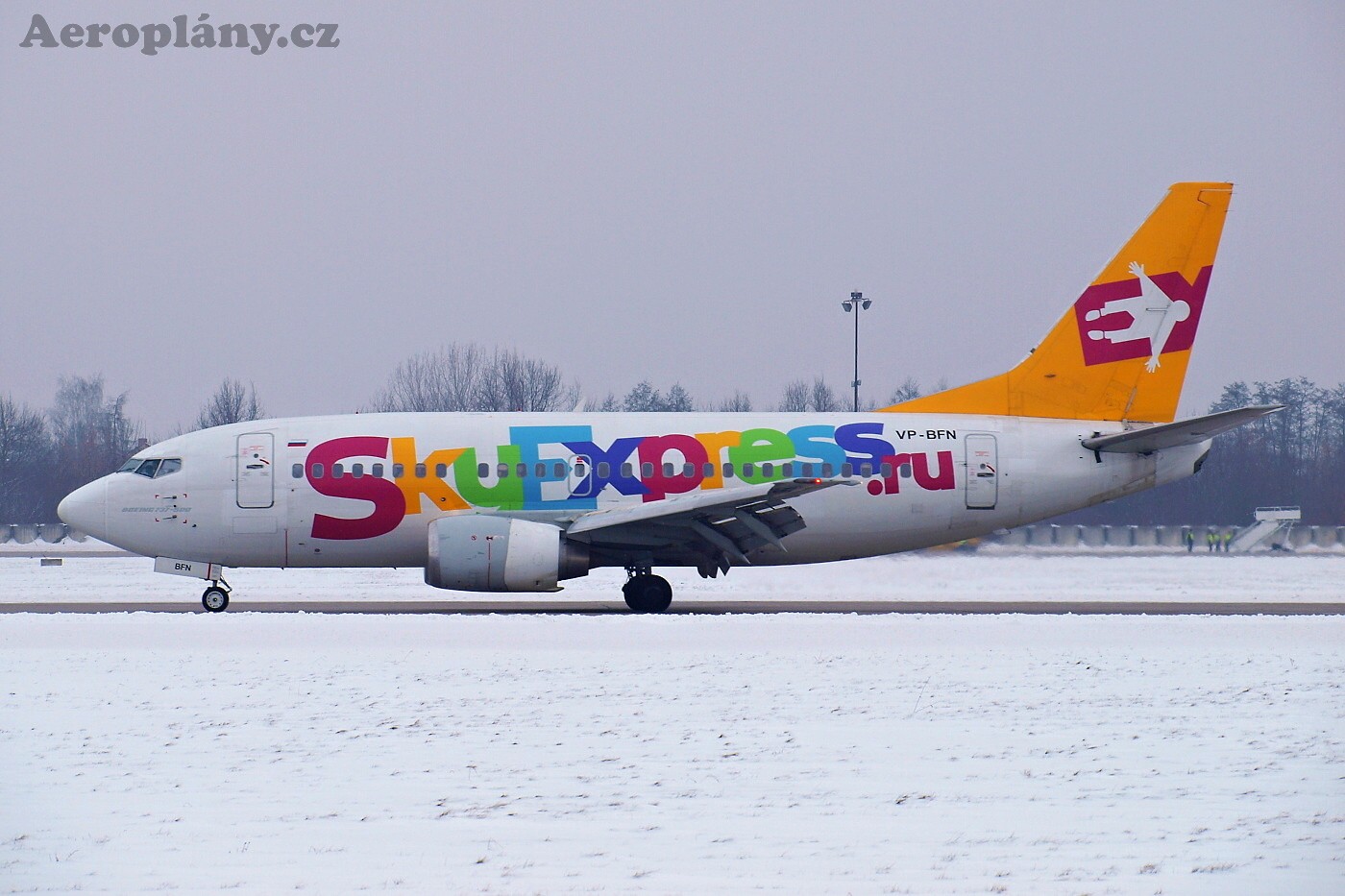Boeing B737-53A