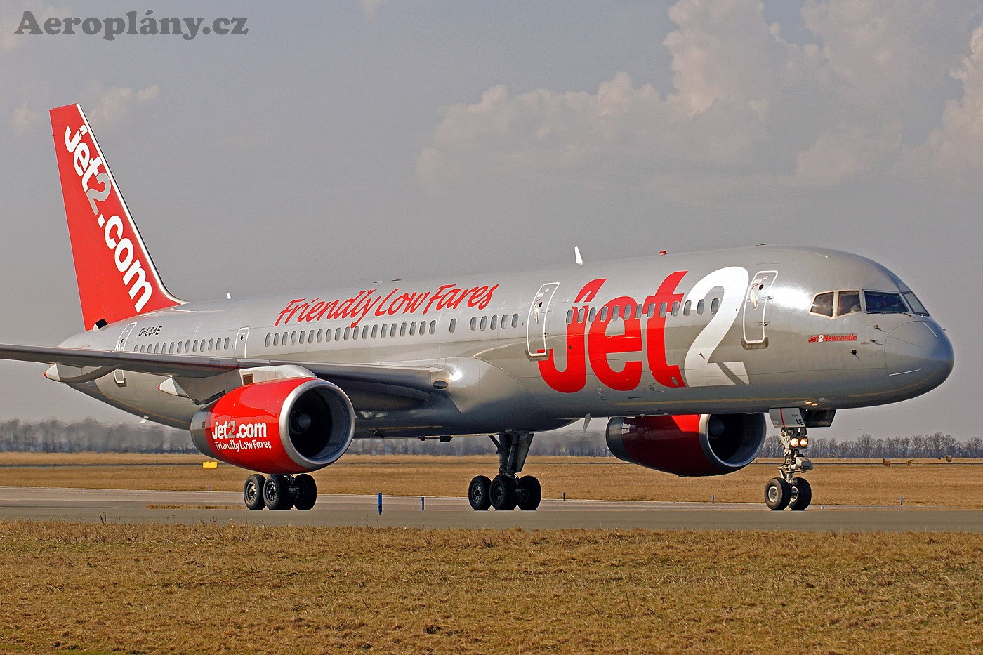 Boeing B757-27B - G-LSAE