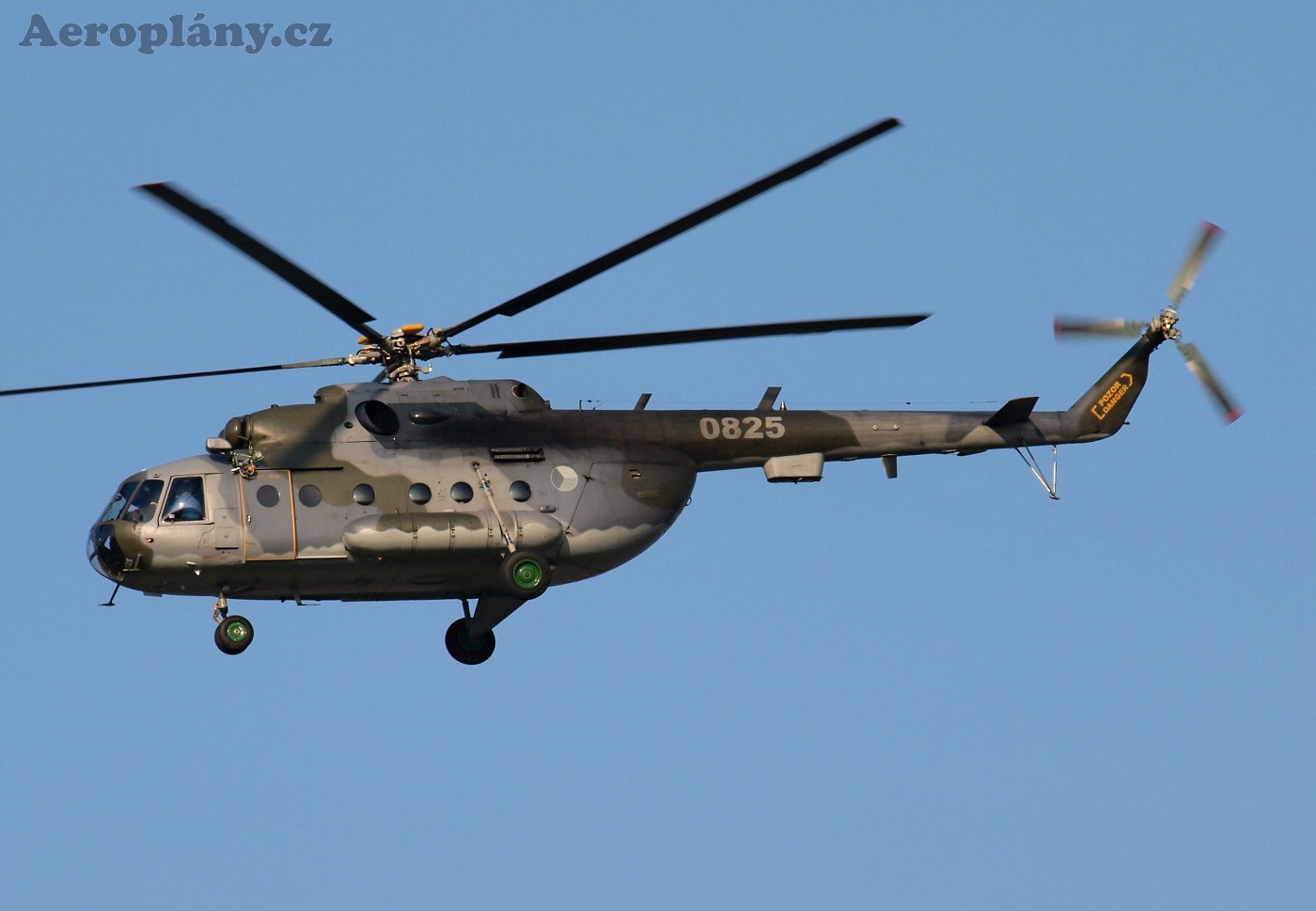Mil Mi-17 "Hip-H" - 0825
