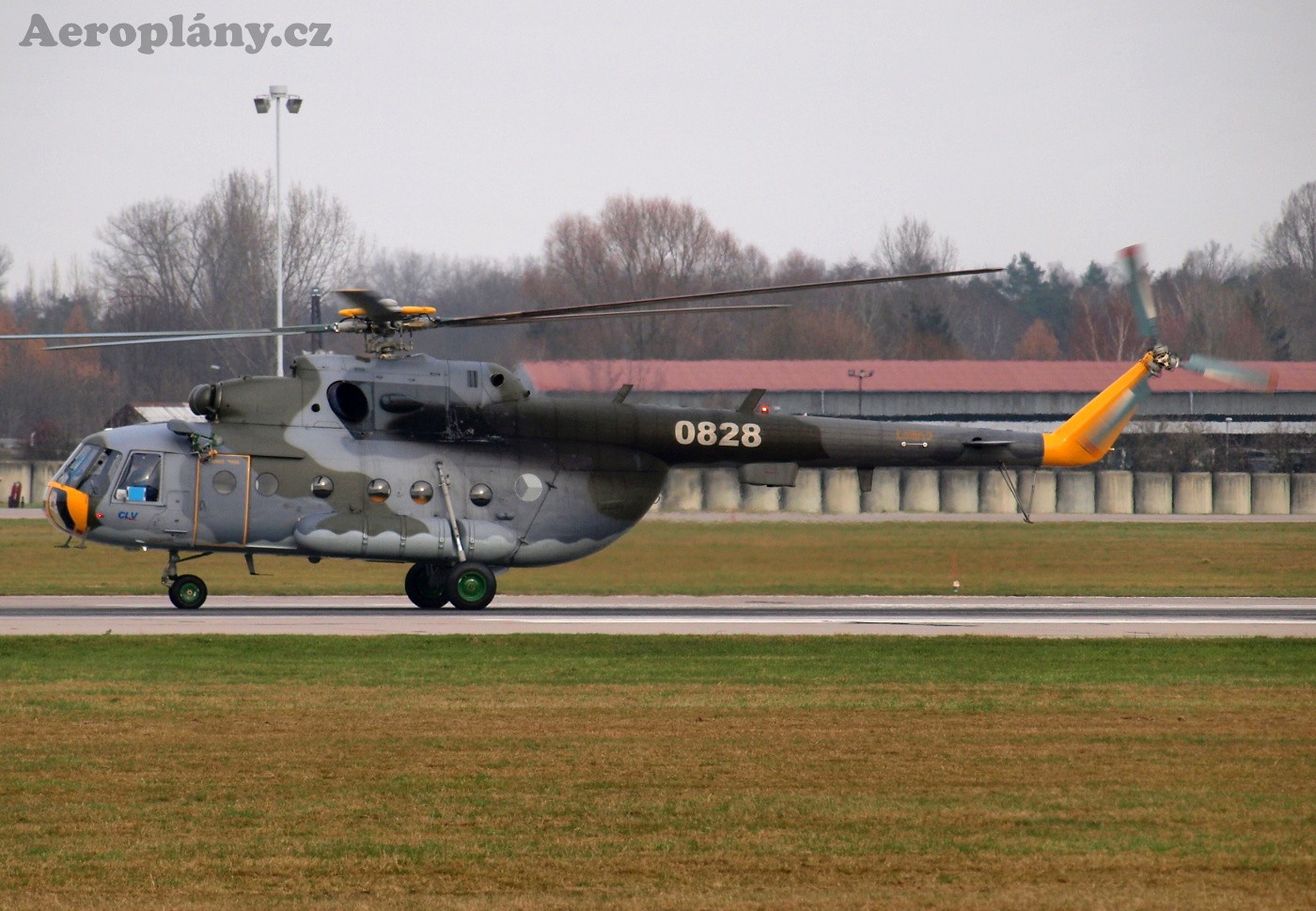 Mil Mi-17 "Hip-H" - 0828