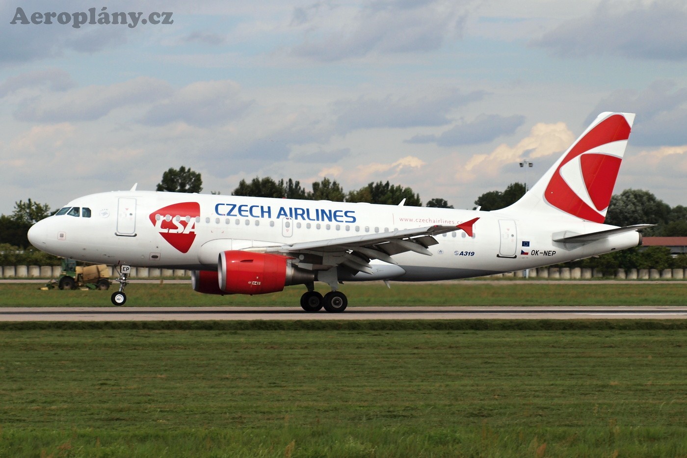 Airbus A319-112 - OK-NEP