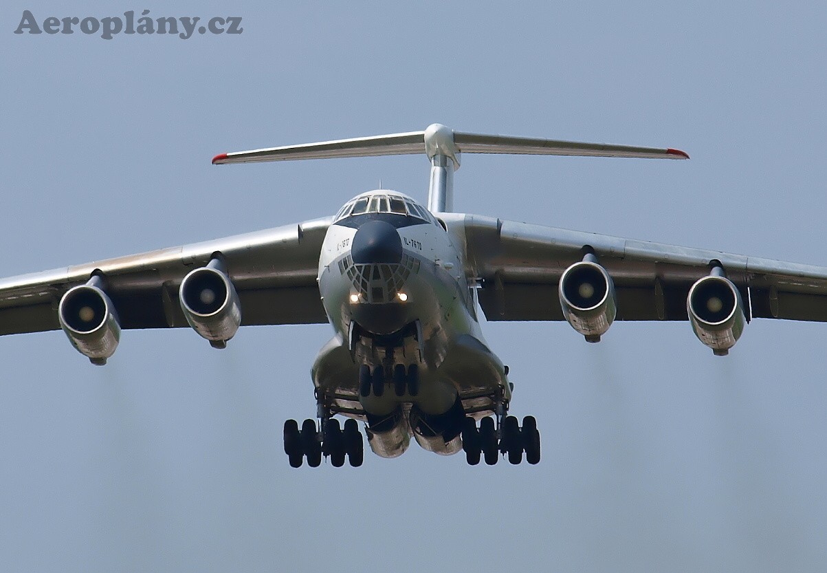 Iljušin Il-76TD - 4L-SKD
