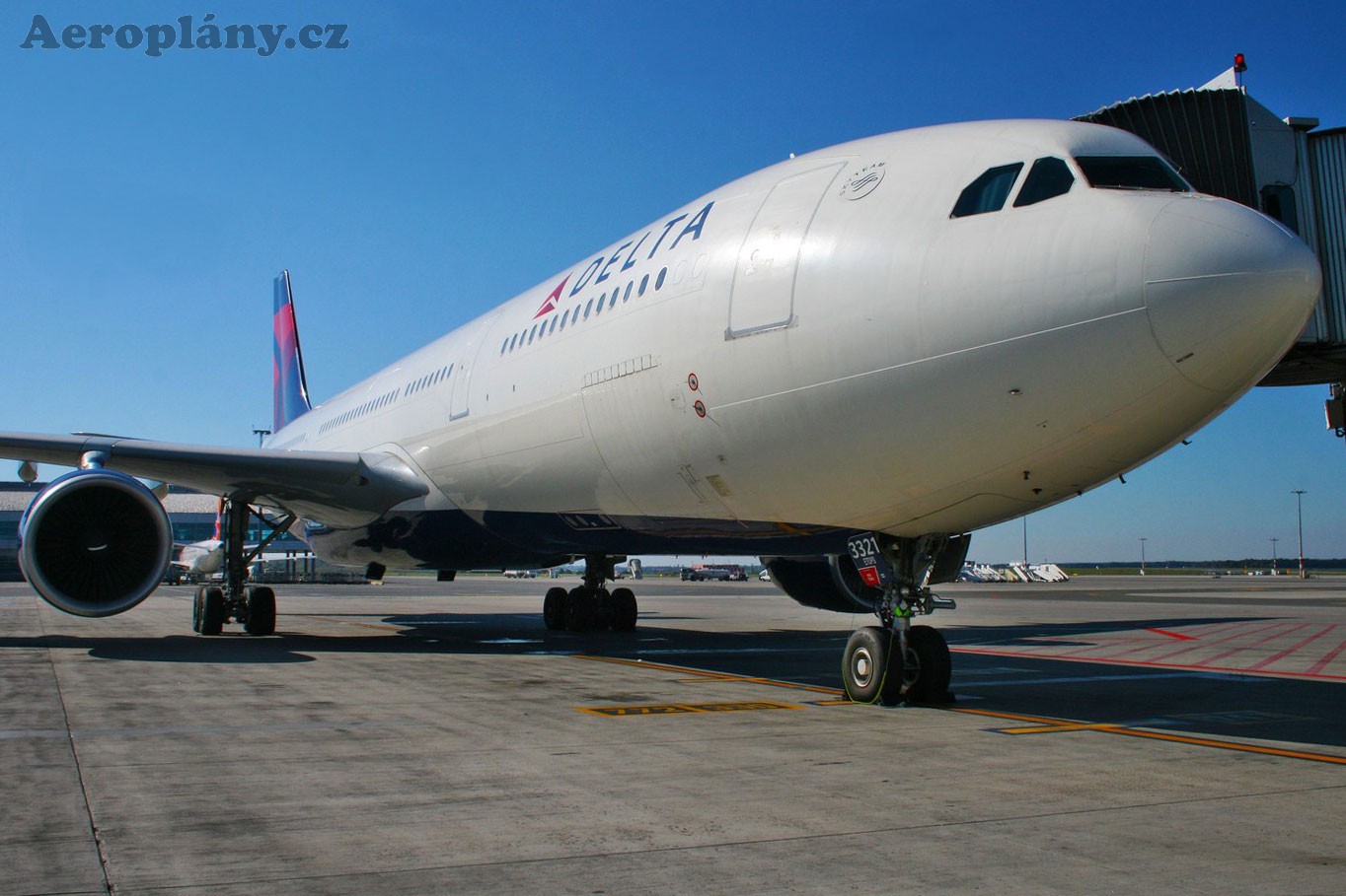 Airbus A330-323X - N821NW