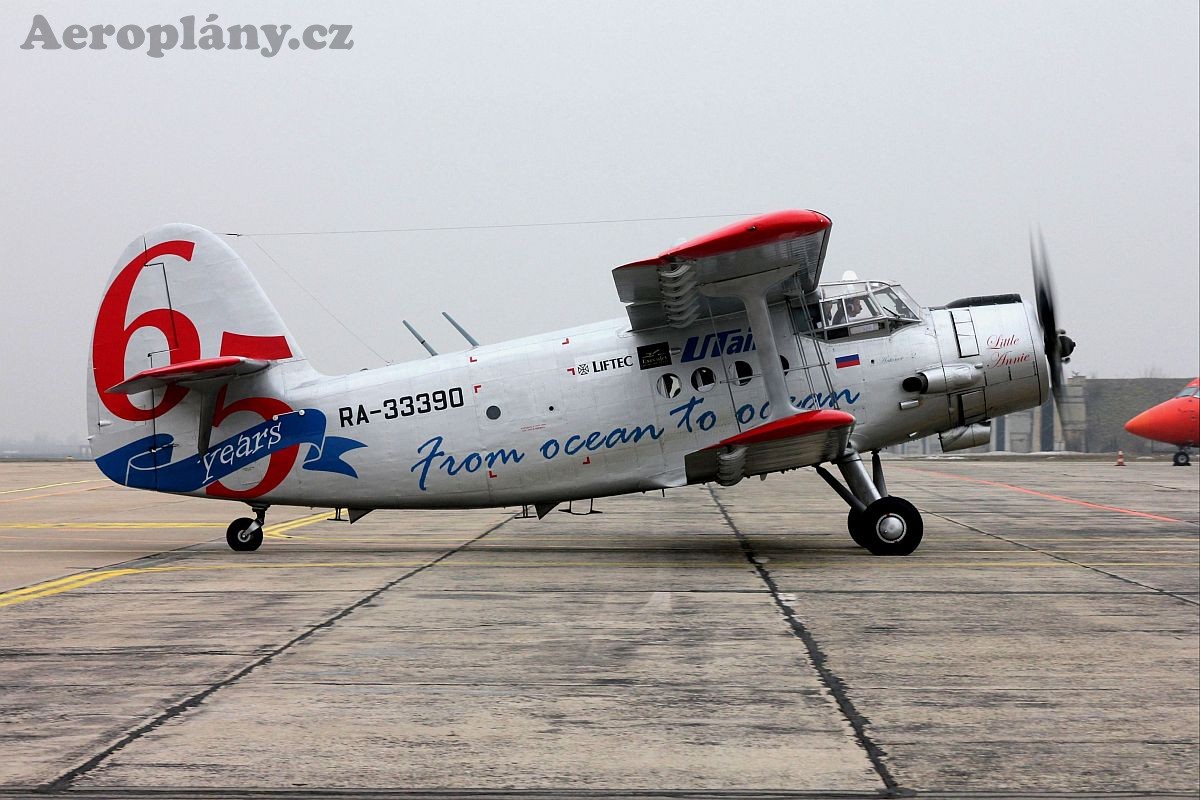 Antonov An-2 - RA-33390