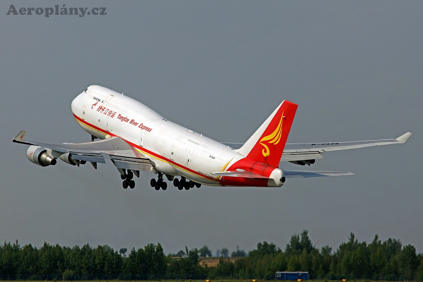 Boeing B747-481BDSF - B-2435