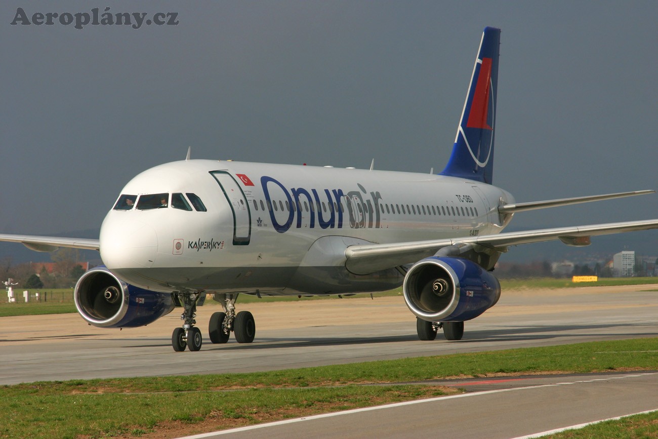 Airbus A320 Onur Air
