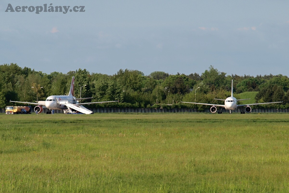 Airbus A319-112 - OK-NEP