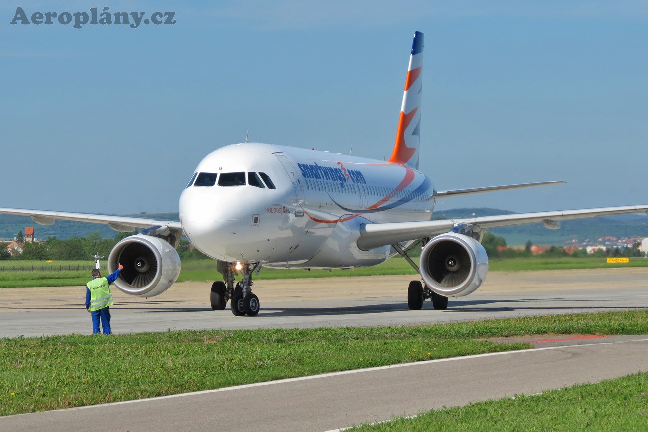Airbus A320-214 - OK-HCB