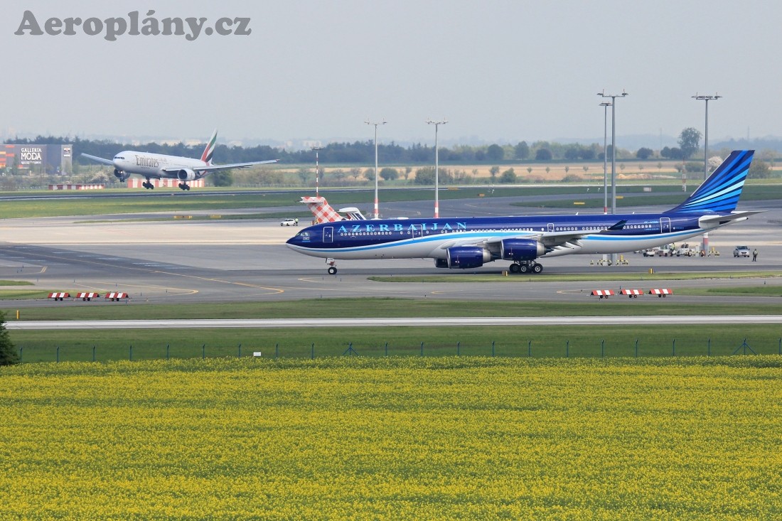 Airbus A340-542 - 4K-AZ86