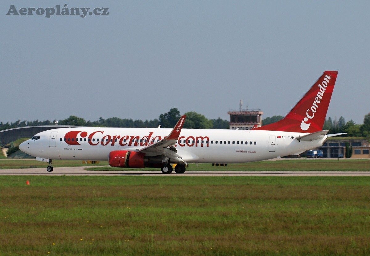 Boeing B737-8Q8 - TC-TJM