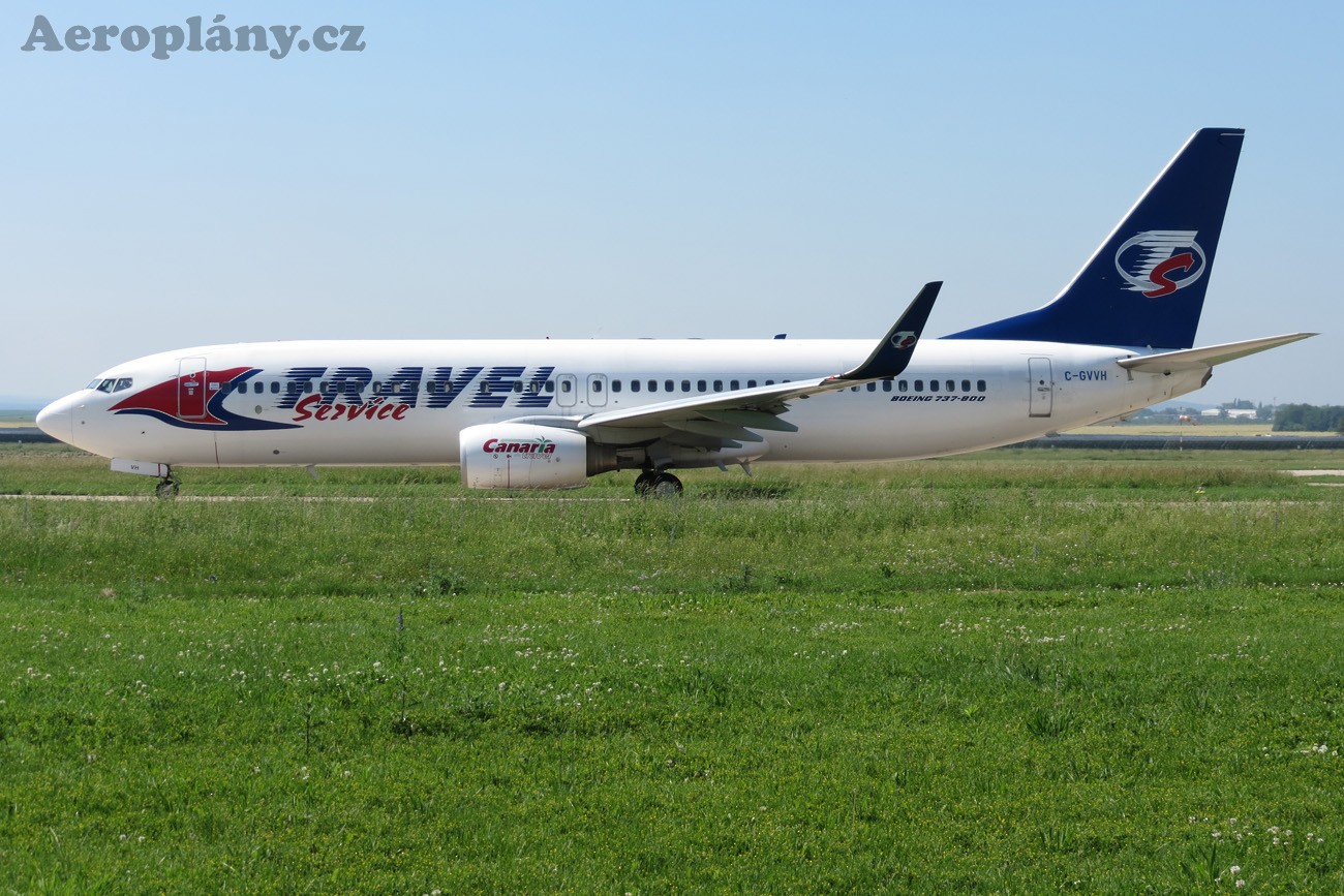 Boeing 737-8Q8 - C-GVVH