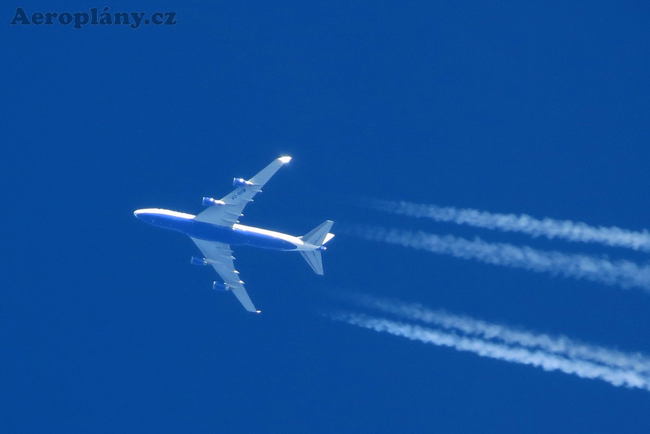 Boeing 747-4F6 - VQ-BHW