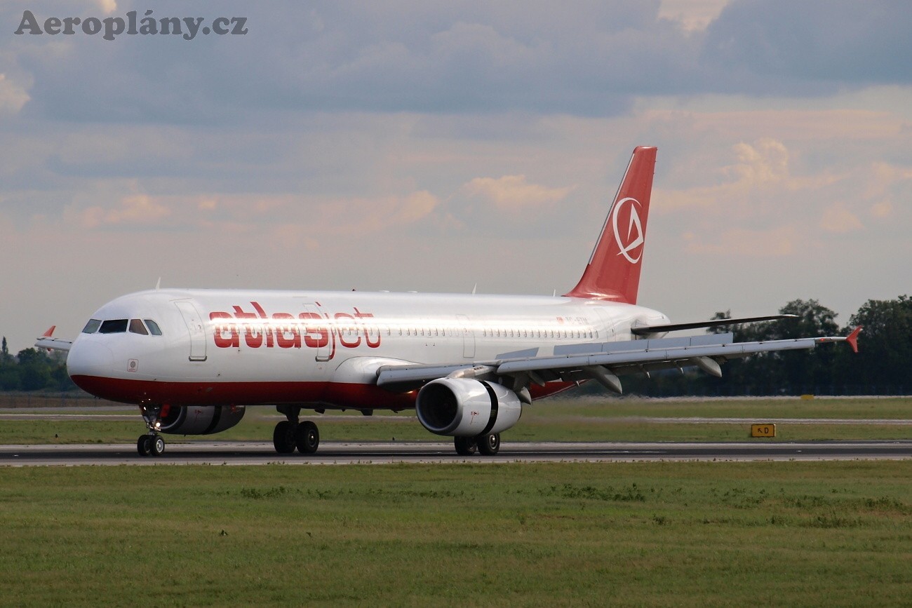 Airbus A321-131 - TC-ETM