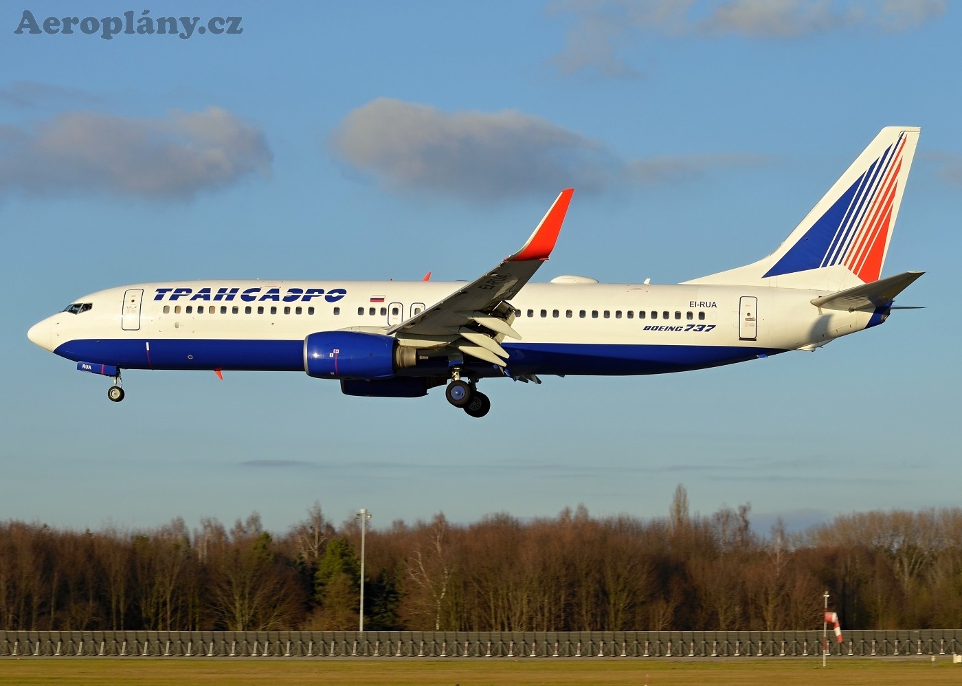 B737-86J - EI-RUA