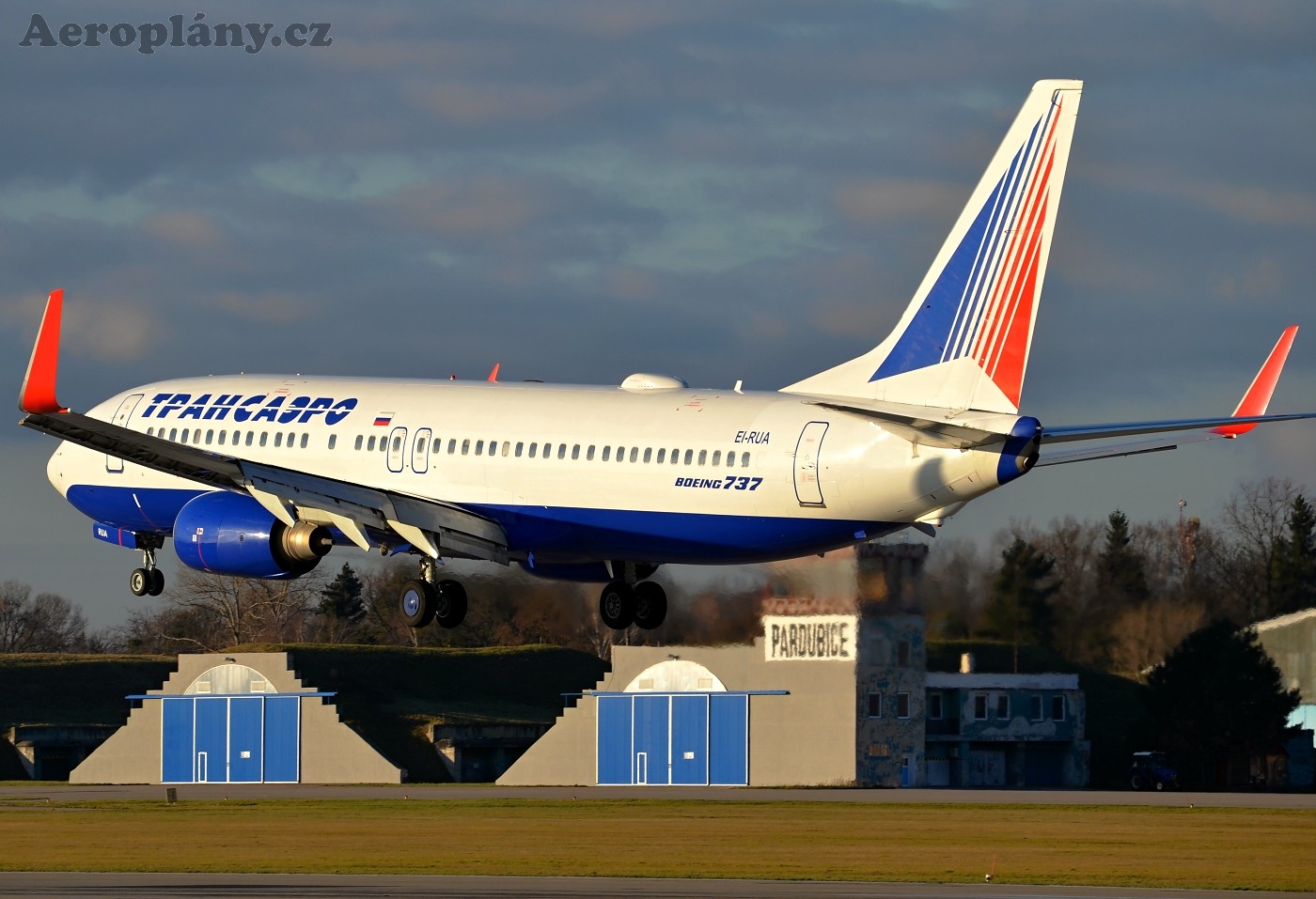B737-86J - EI-RUA