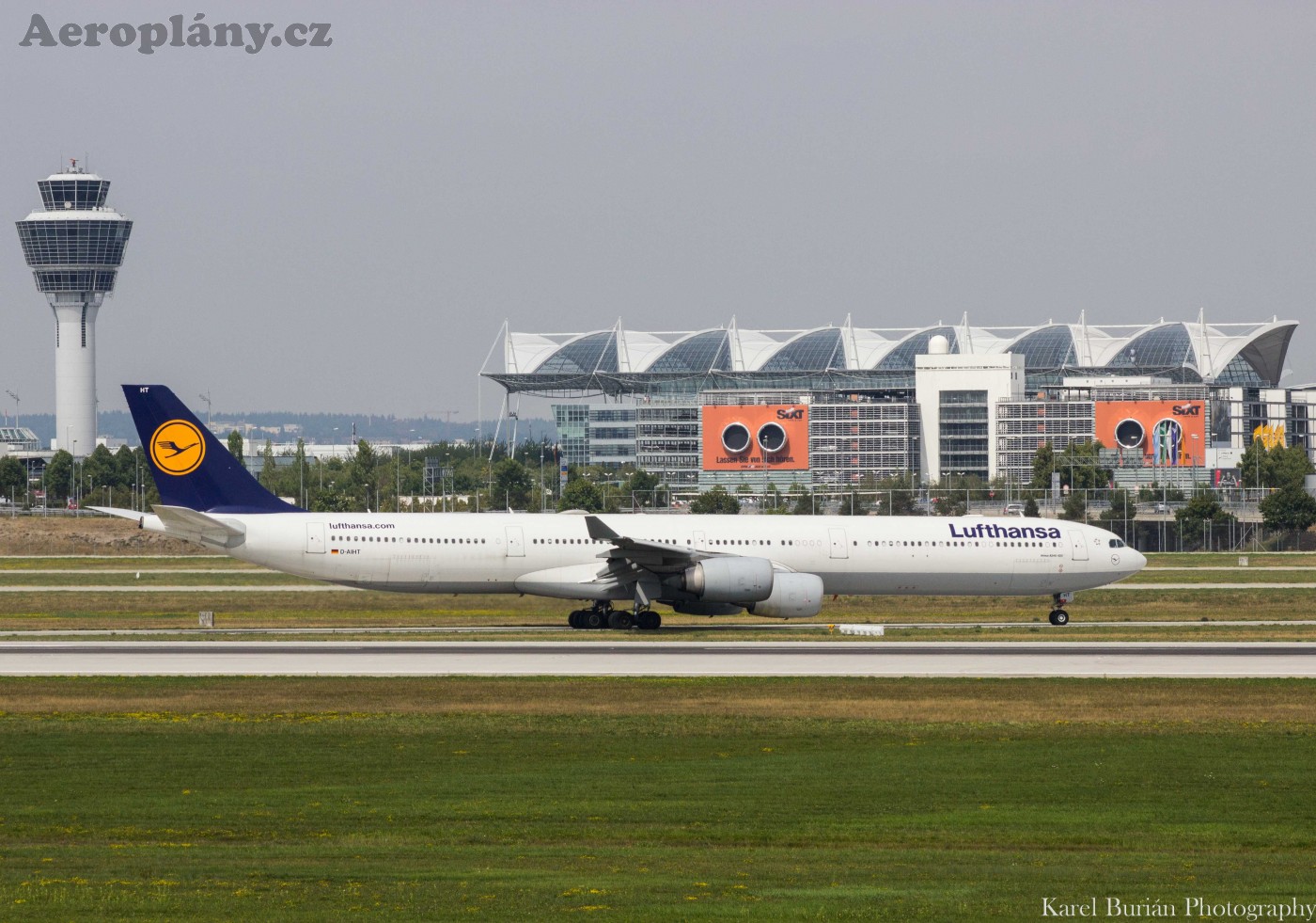 Airbus A340-642X, D-AIHT, Lufthansa