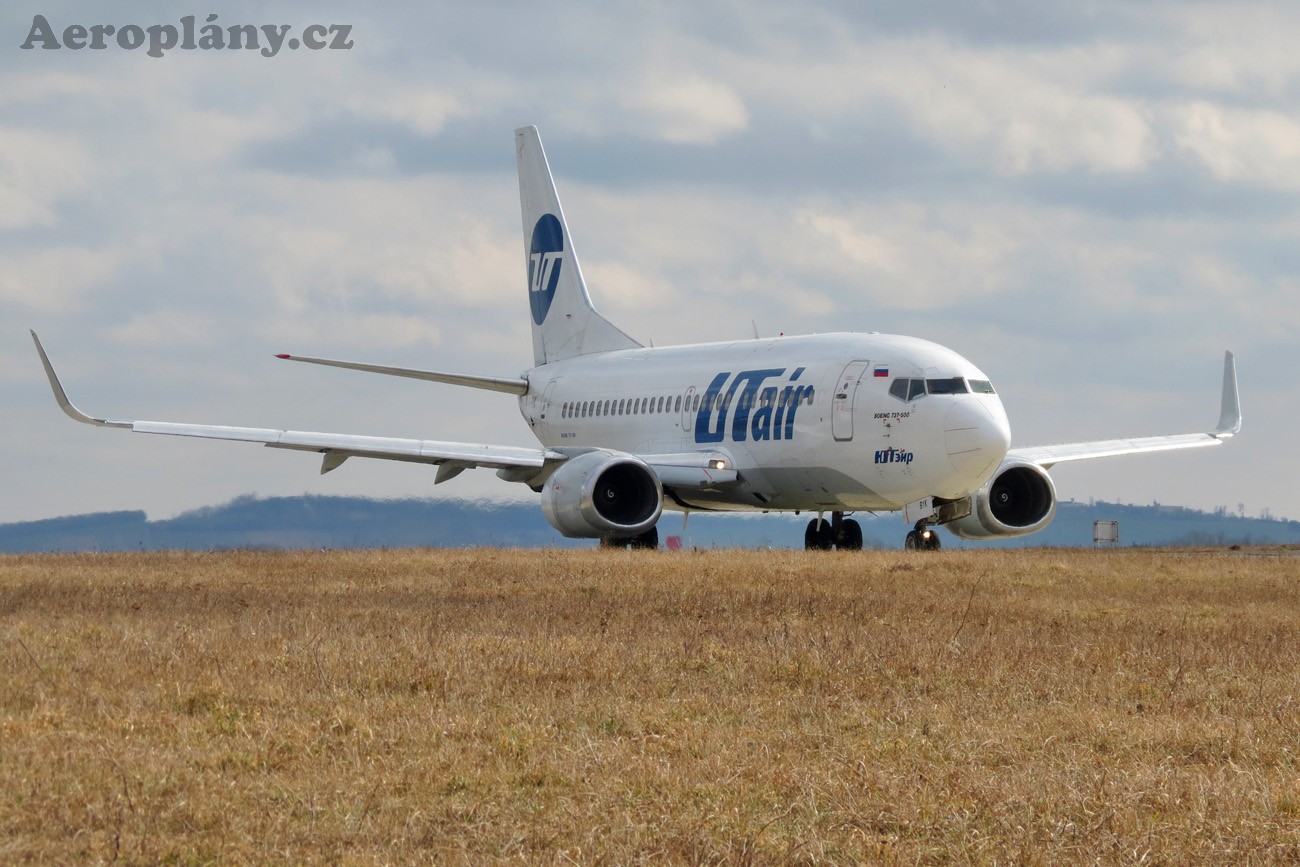 Boeing 737-524 - VP-BYK