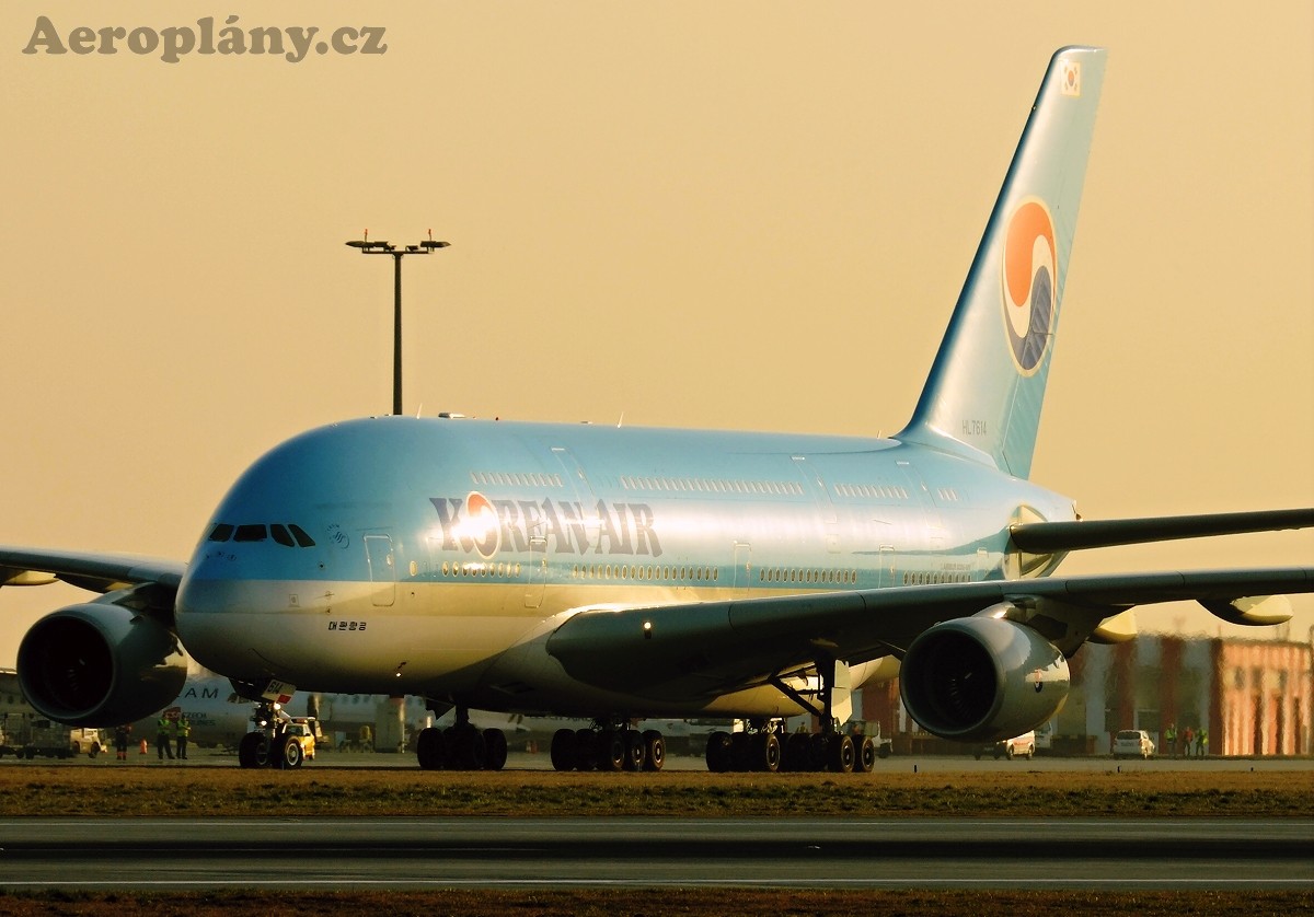 Airbus A380-861 -  HL7614