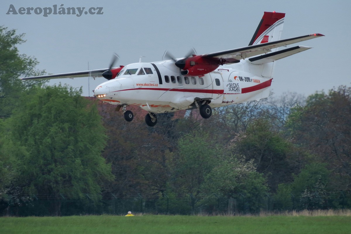 Let L-410UVP Turbolet - OK-JUM