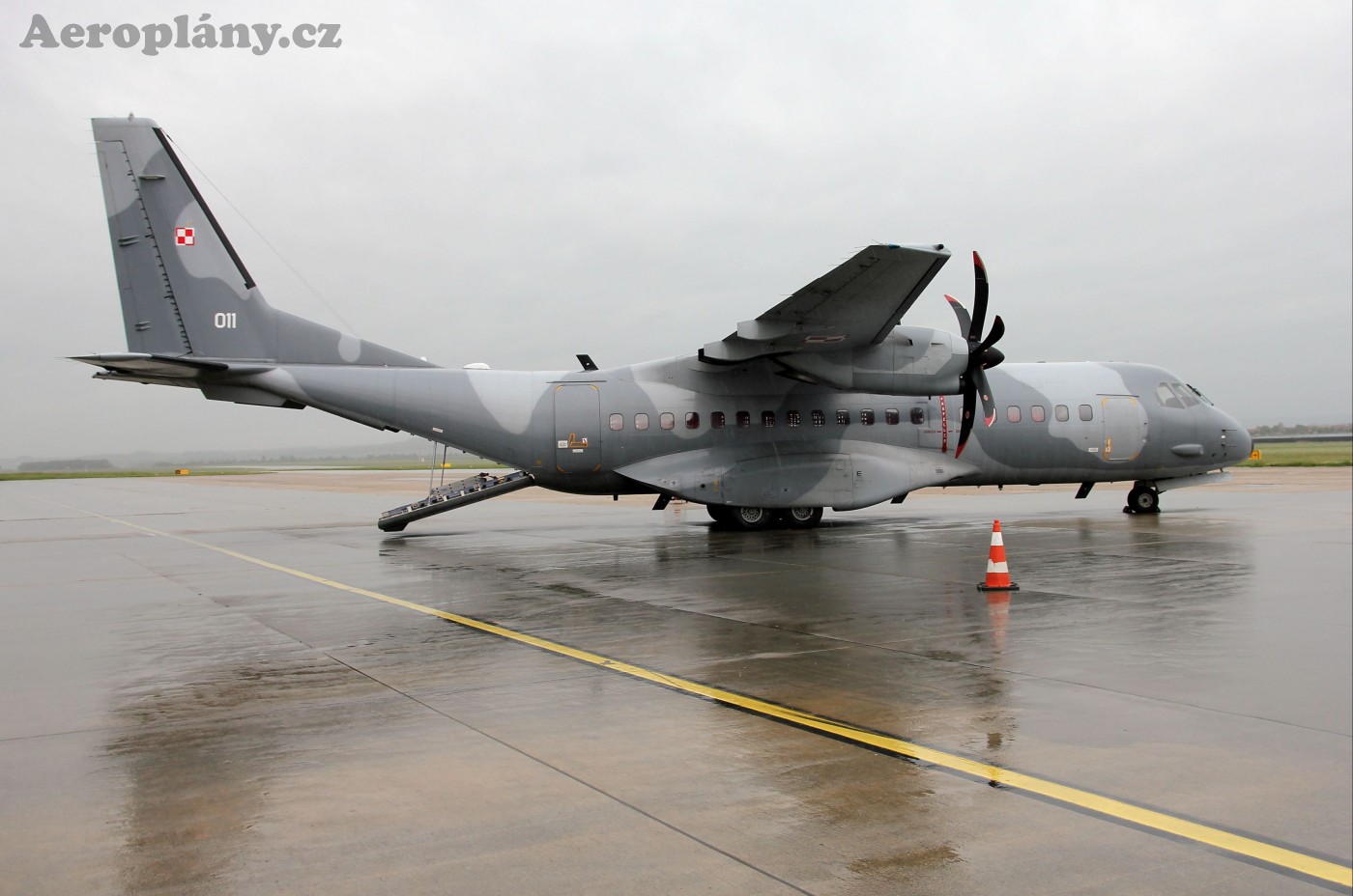 CASA C-295M - 011