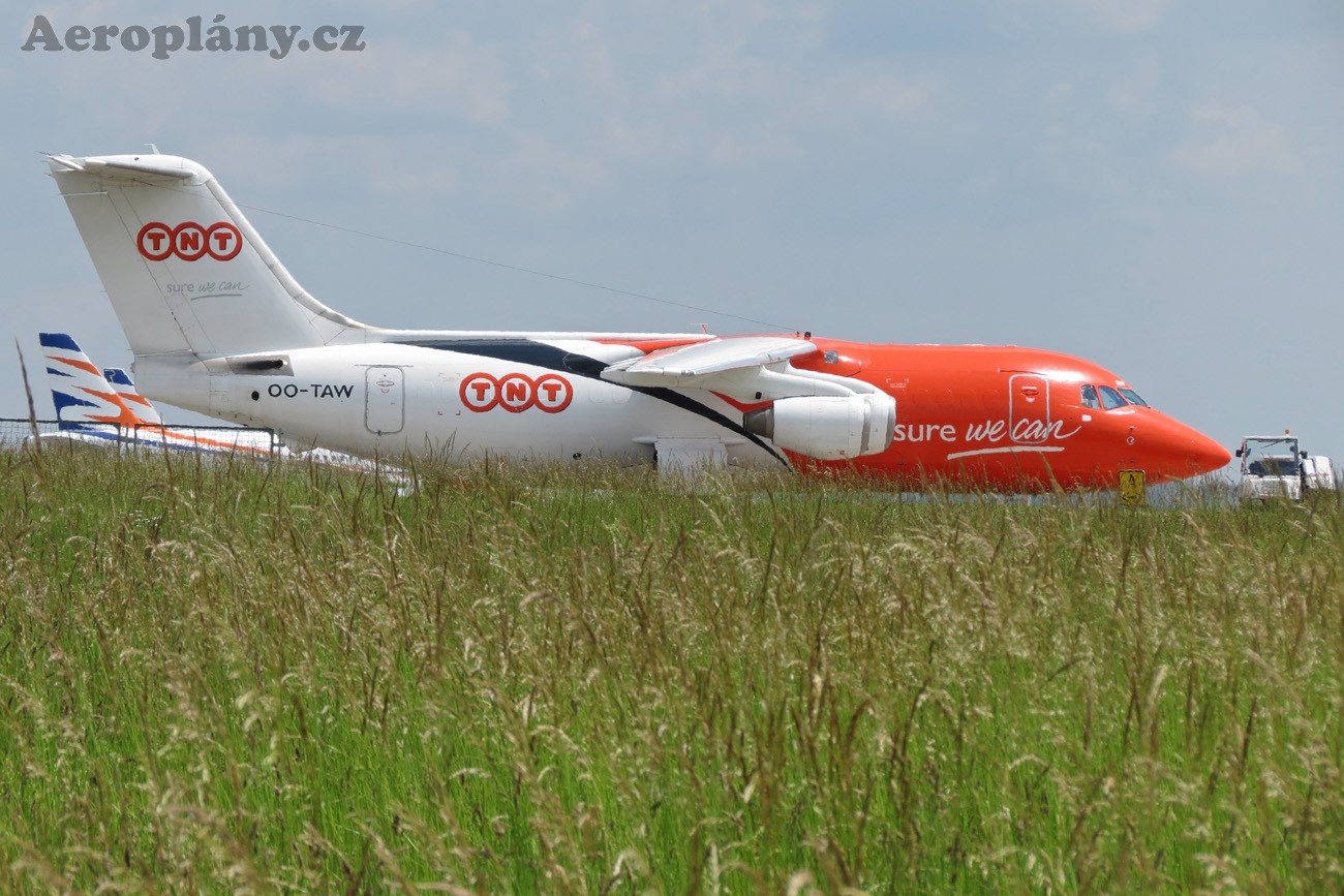 British Aerospace BAe-146-200QT Quiet Trader - OO-TAW