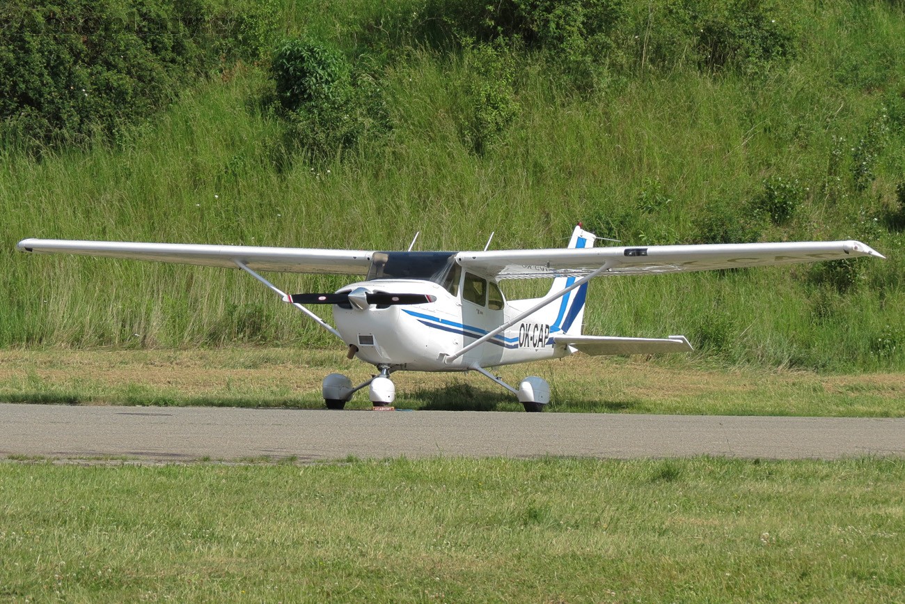 Cessna 172 - OK-CAP