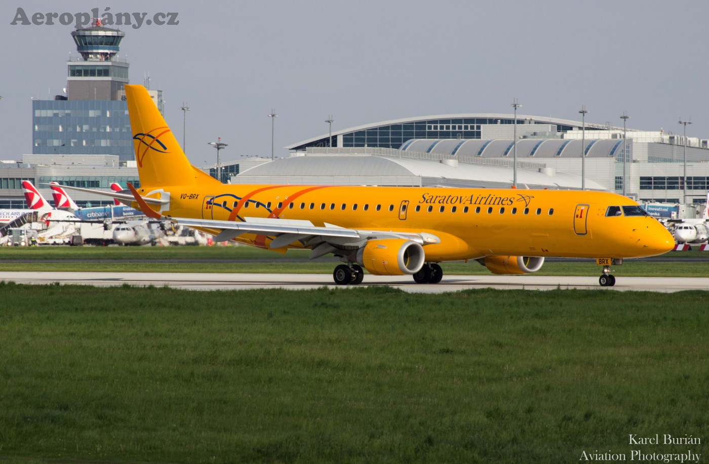 Embraer ERJ-190-200LR 195LR, VQ-BRX, Saravia