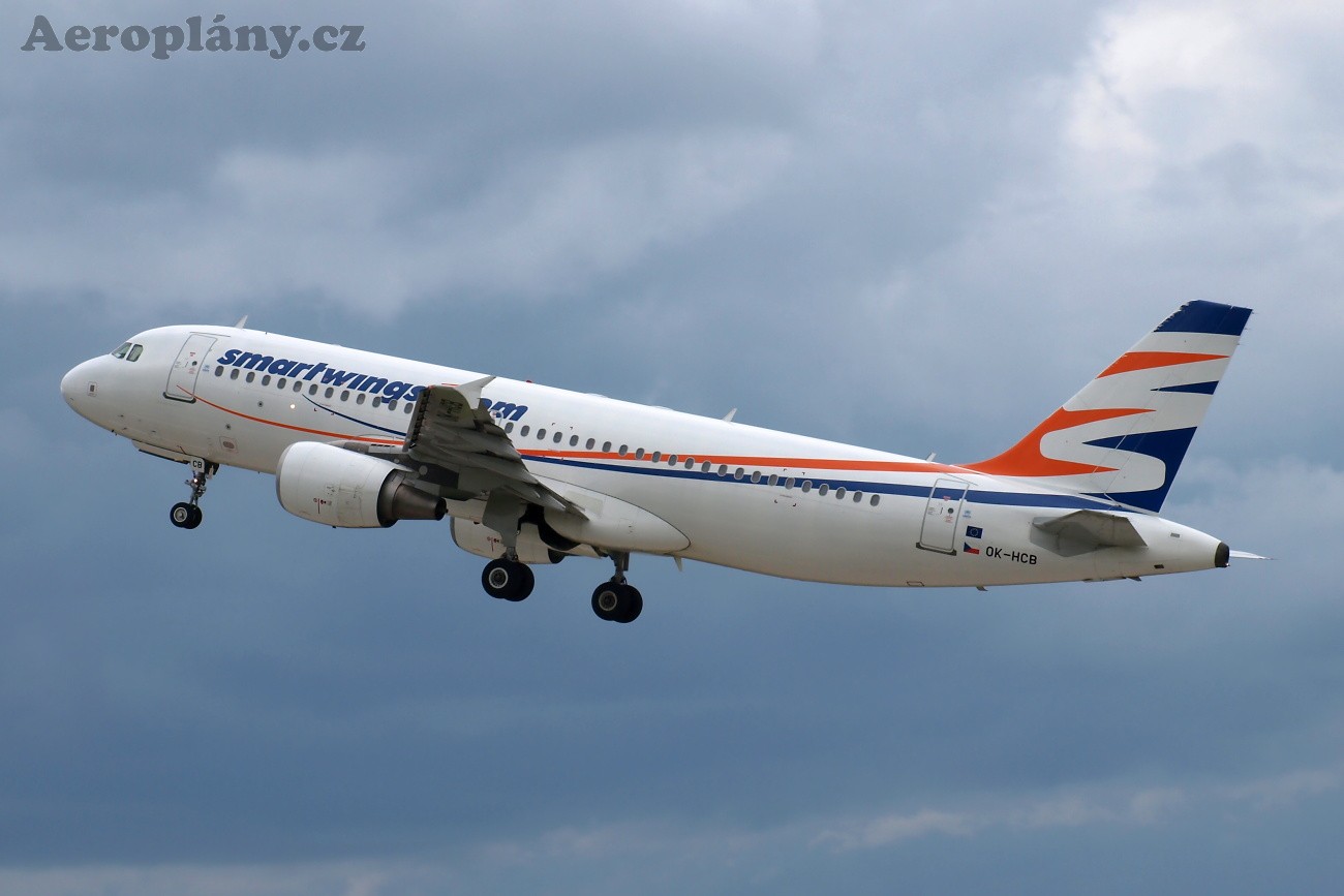 Airbus A320-214 - OK-HCB