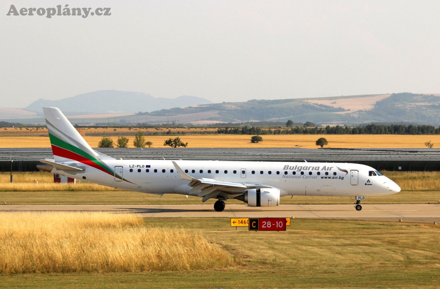Embraer ERJ-190-100IGW 190AR - LZ-PLO