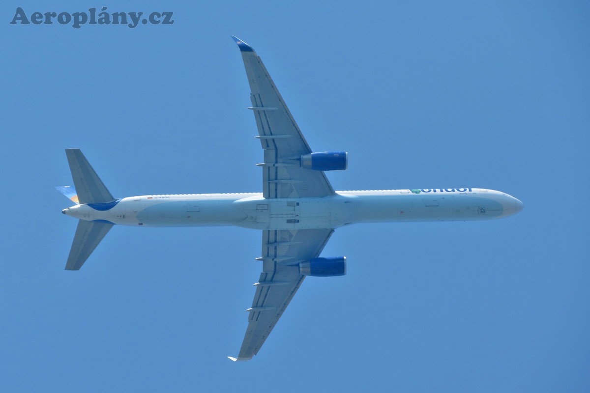 Boeing 757-330 - D-ABOC