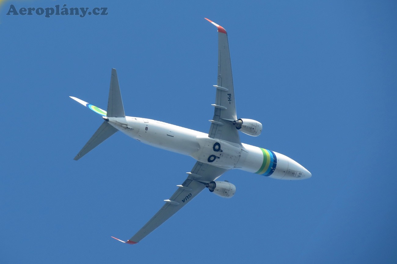 Boeing 737-8EH - PH-GUA