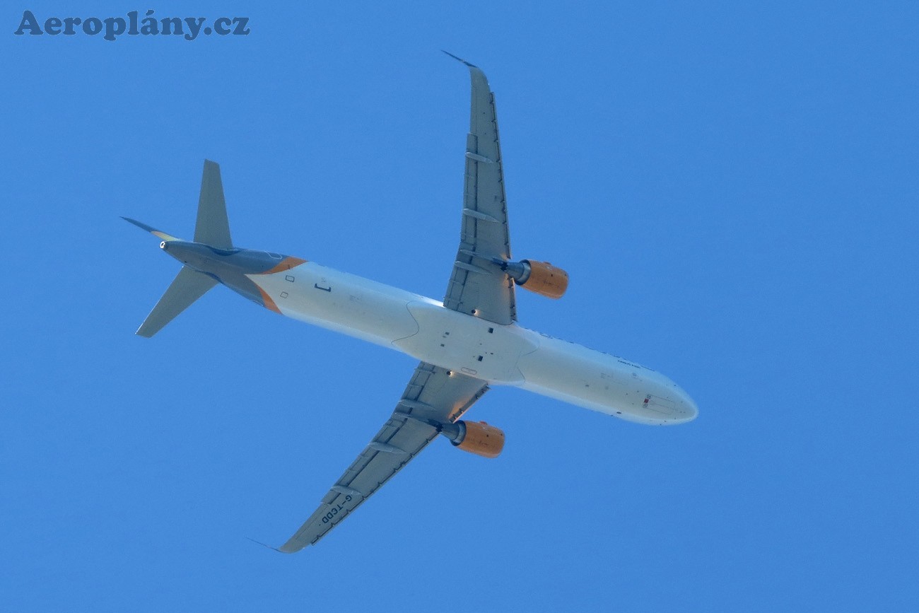 Airbus A321-211 - G-TCDD