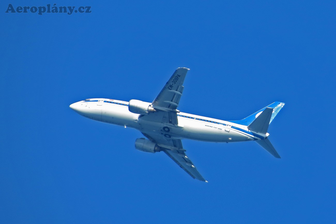 Boeing 737-3K2 - EW-308PA
