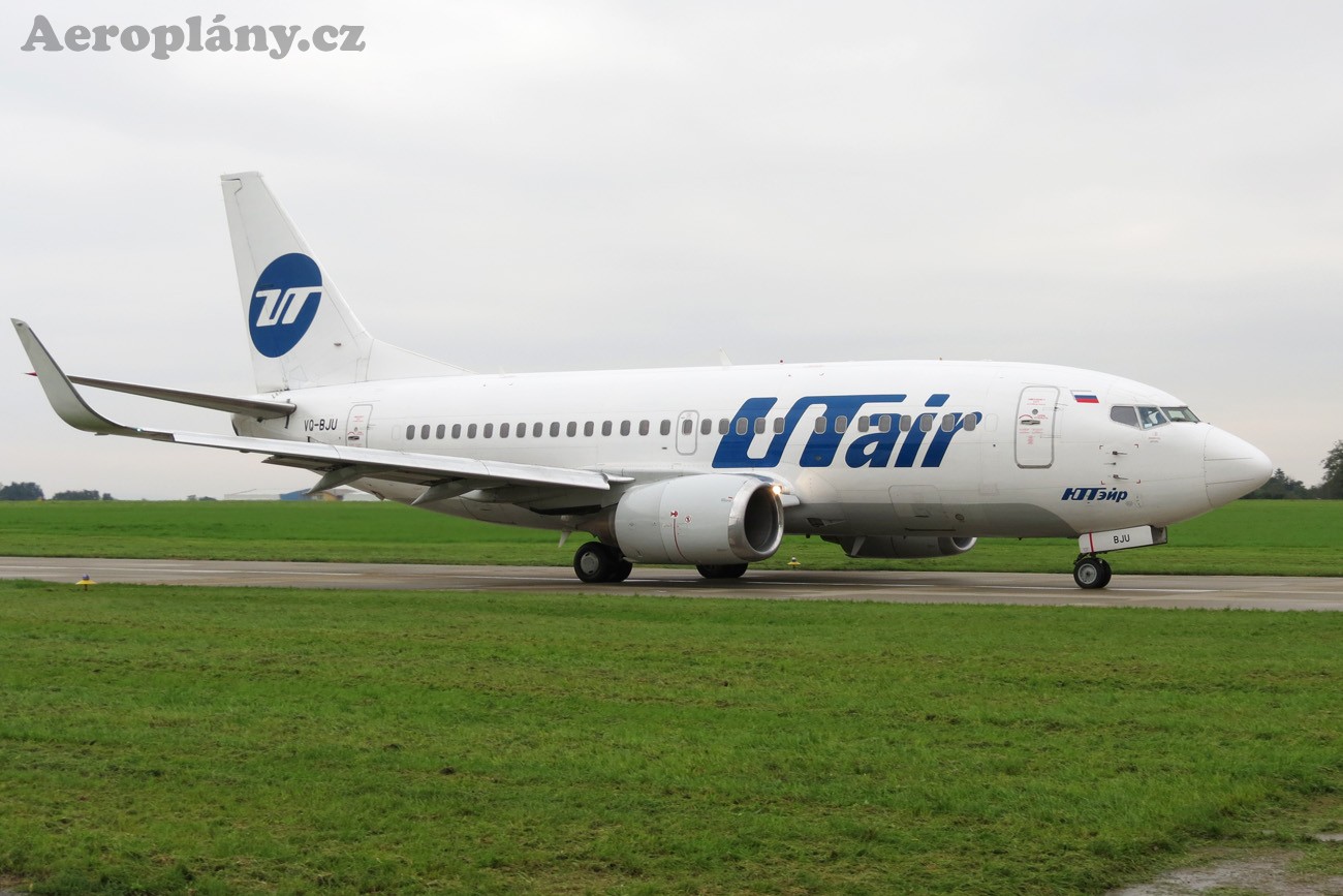 Boeing 737-524 - VQ-BJU