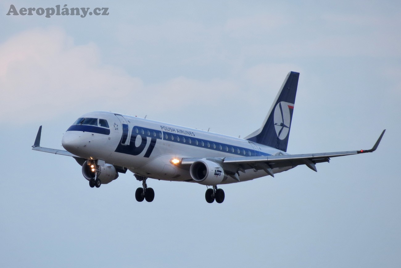 Embraer 175LR (ERJ-170-200LR) - SP-LIO