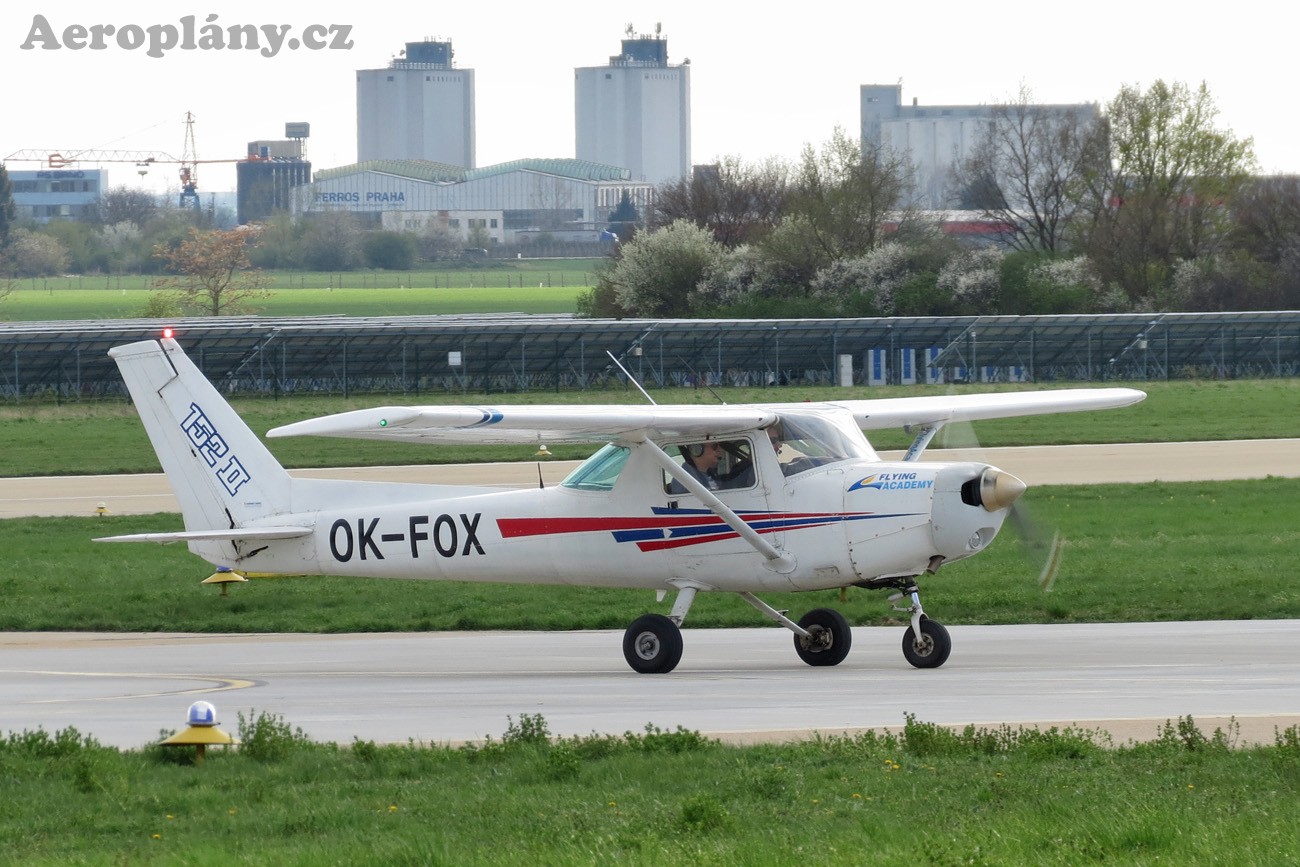 Cessna 152 - OK-FOX