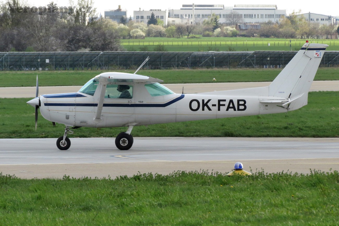 Cessna 152 - OK-FAB