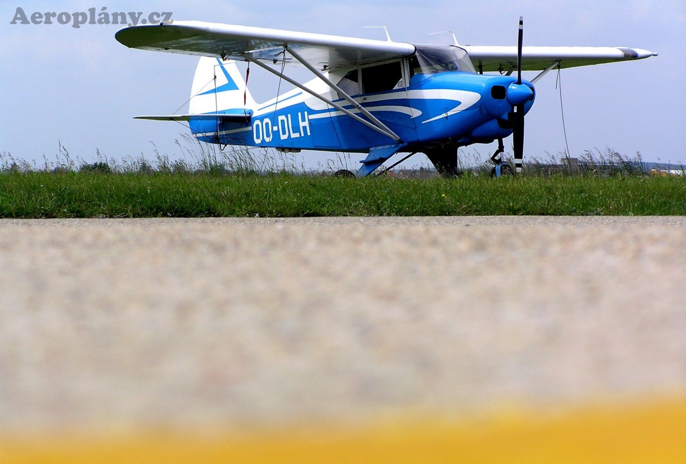 Piper PA-22-160 Tri-Pacer - OO-DLH
