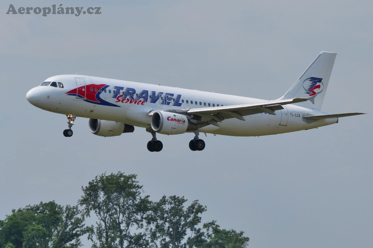 Airbus A320-211 - YL-LCA