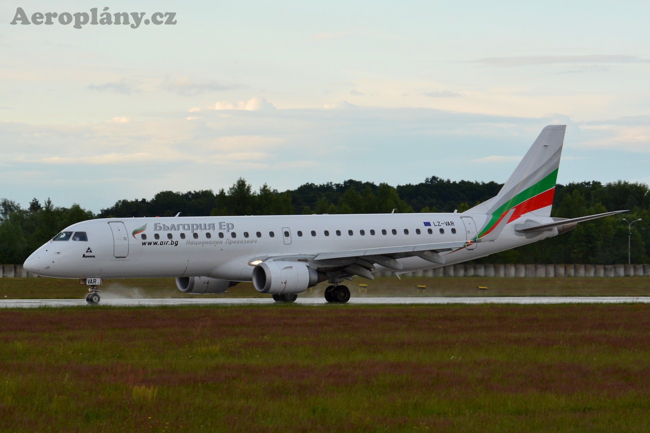 Embraer ERJ-190-100AR - LZ-VAR