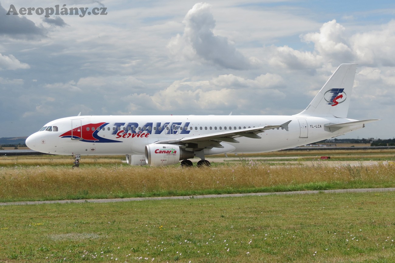 Airbus A320-211 - YL-LCA