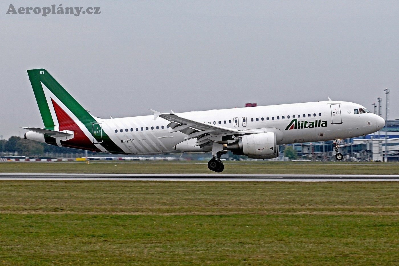 A320-216 - EI-DSY